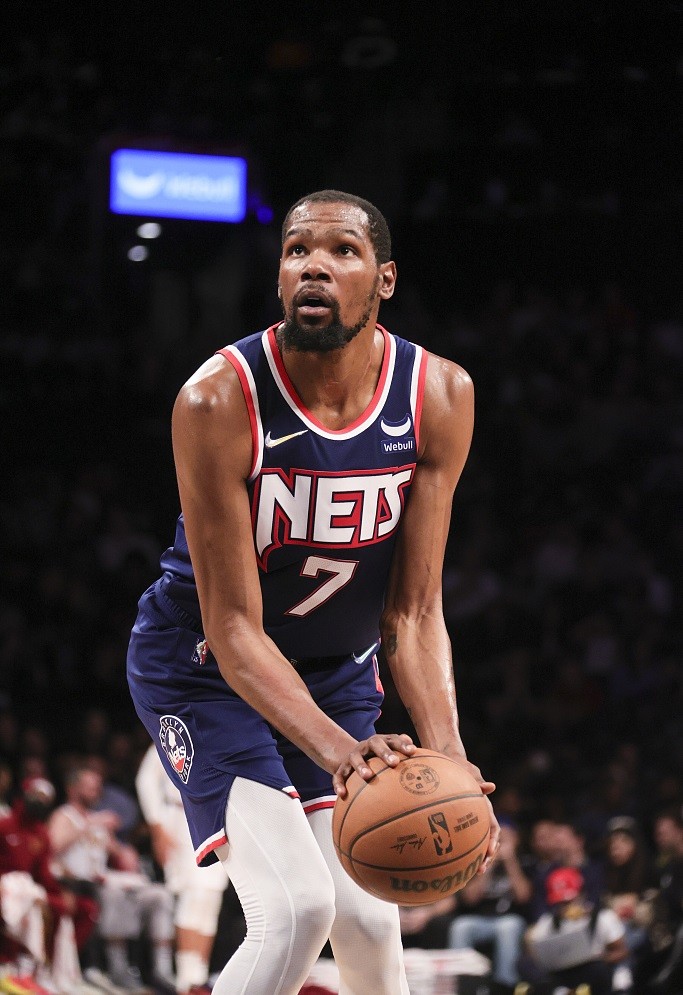 杜兰特与50激战勇士分钟,出色发挥胜负难料!,Karsa焦点对战赛场气氛高涨 杜兰特与50激战勇士分钟,出色发挥胜负难料!,Karsa焦点对战赛场气氛高涨