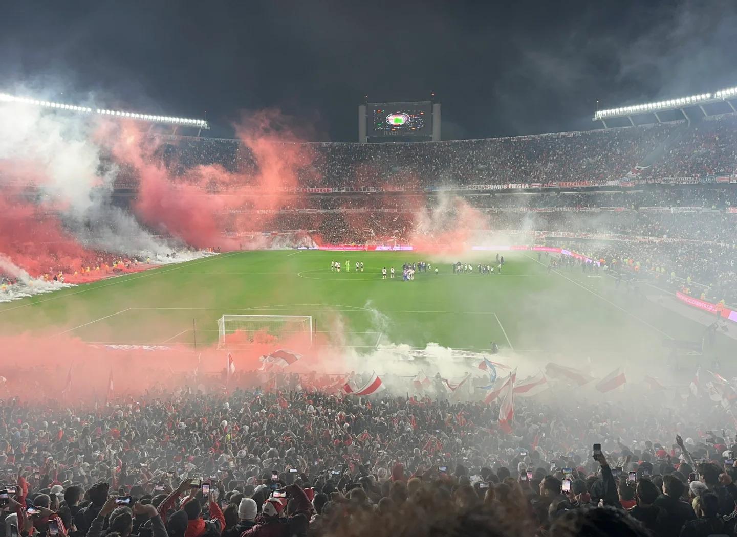 哈兰德重返赛场,重返赛场首场状态出色,巴塞罗那观众沸腾!比赛高潮迭起的简单介绍 哈兰德重返赛场,重返赛场首场状态出色,巴塞罗那观众沸腾!比赛高潮迭起的简单介绍