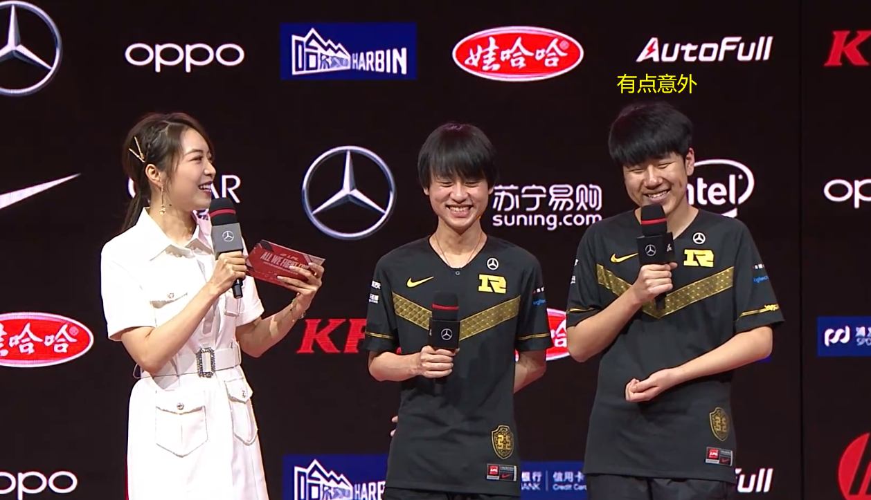 美国队观众热烈欢呼!,Scout迎来十赛季出色发挥观众掌声雷动(人与野兽大战40分钟观众反馈) 美国队观众热烈欢呼!,Scout迎来十赛季出色发挥观众掌声雷动(人与野兽大战40分钟观众反馈)