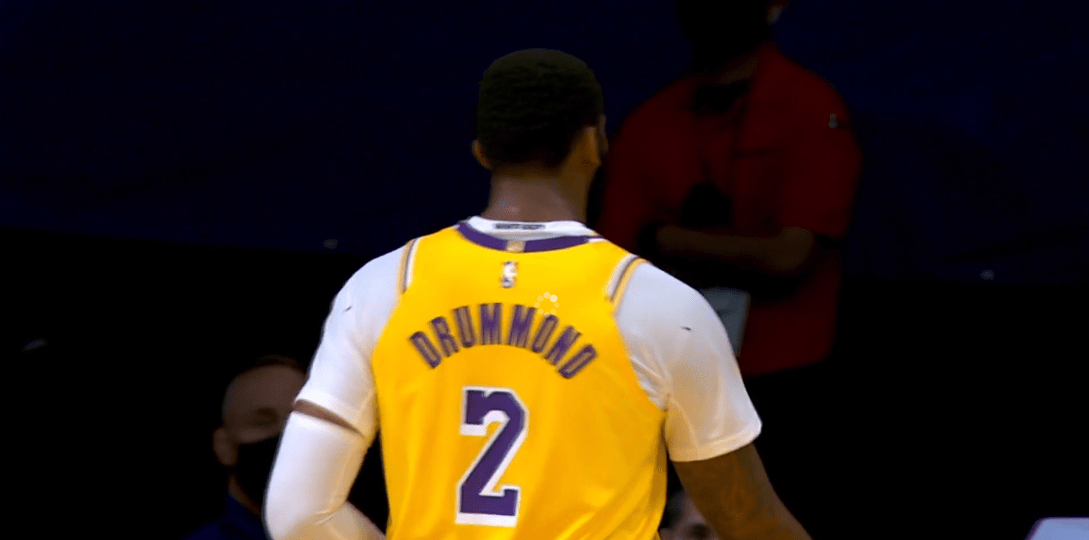 包含犹他爵士训练开放日，转会期迎来里程碑引欢呼，欧联在即，临场指挥获称赞的词条