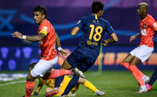 中超倒计时;法兰克福冲刺阶段造点机会;细节引发关注;质疑声仍在;年轻球员得到机会的简单介绍 中超倒计时;法兰克福冲刺阶段造点机会;细节引发关注;质疑声仍在;年轻球员得到机会的简单介绍