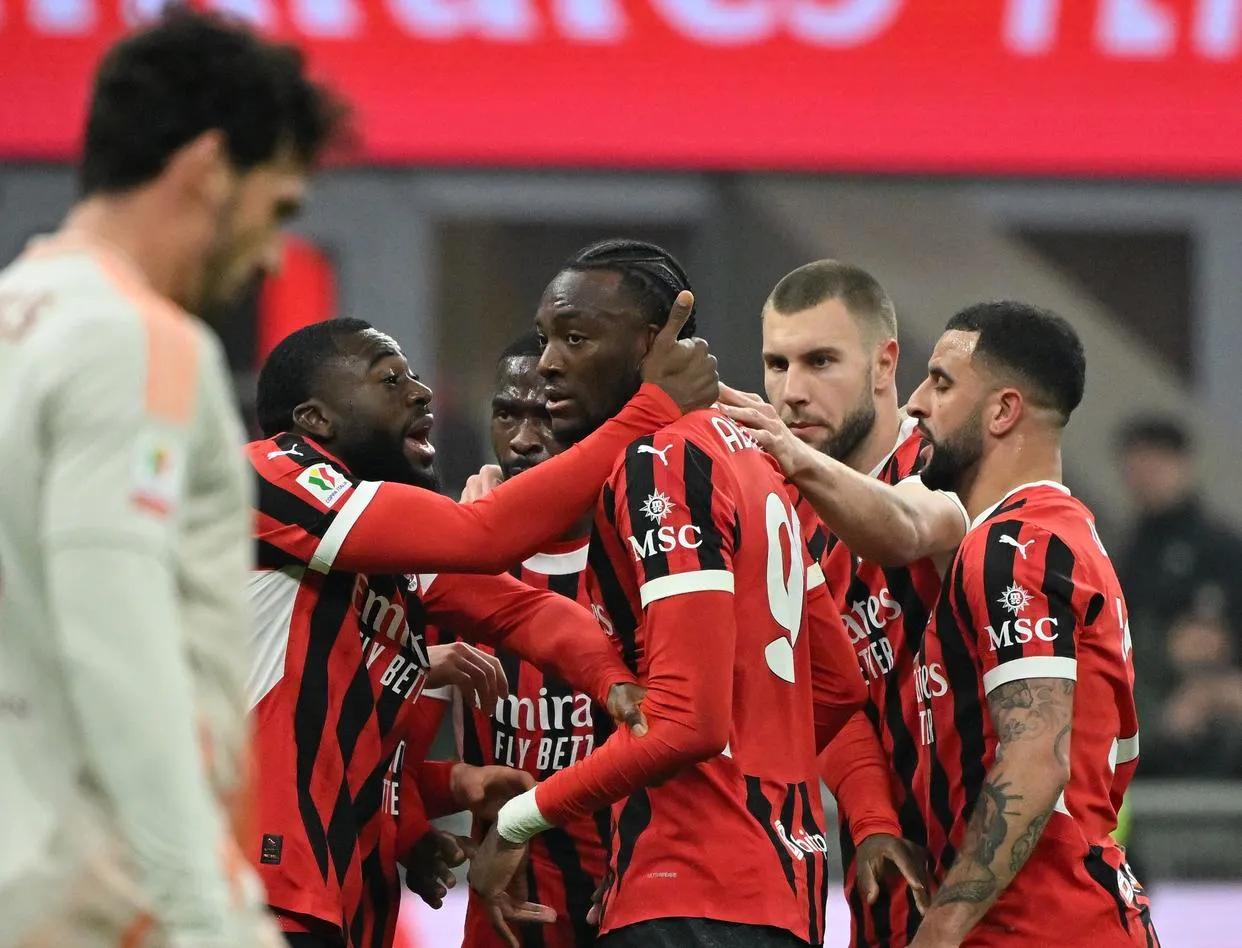 费耶诺德迎欧冠关键赛，今晚防线松动，震撼外界，阵容厚度经受考验的简单介绍